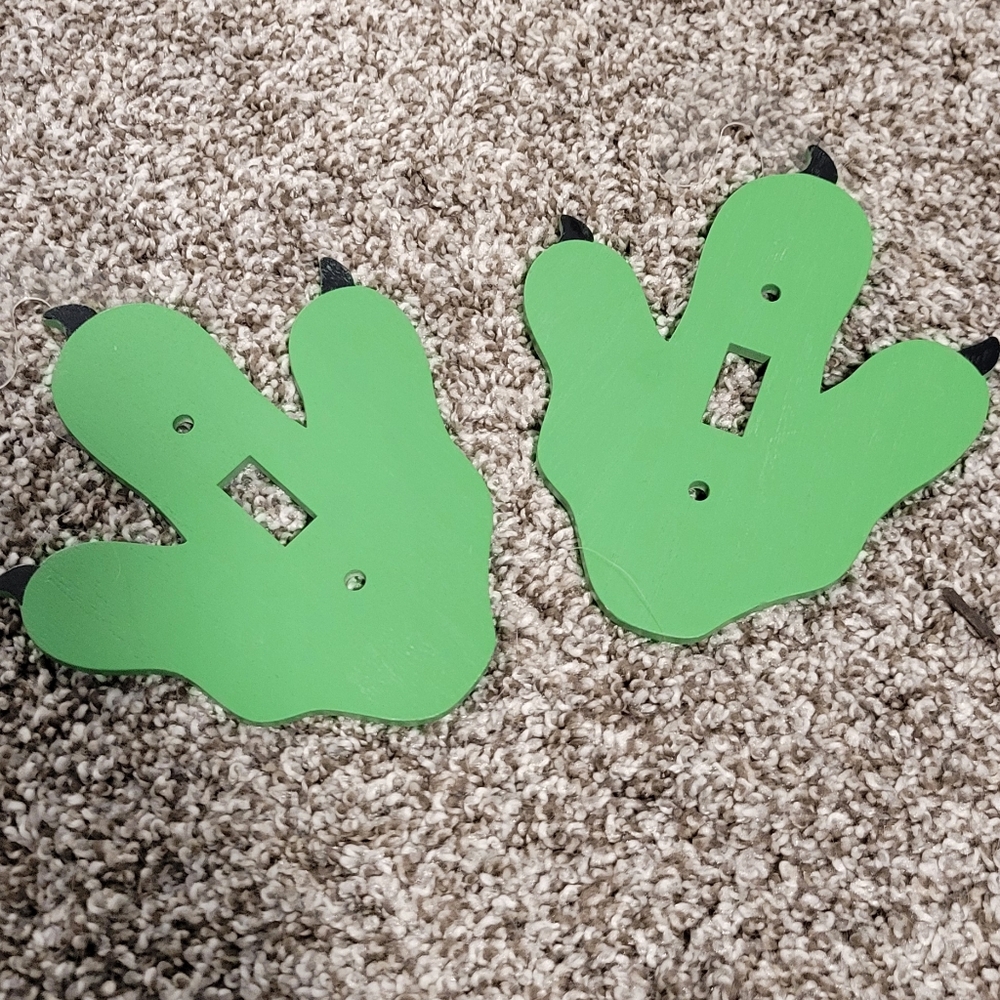 Set of 2 single toggle light switch covers